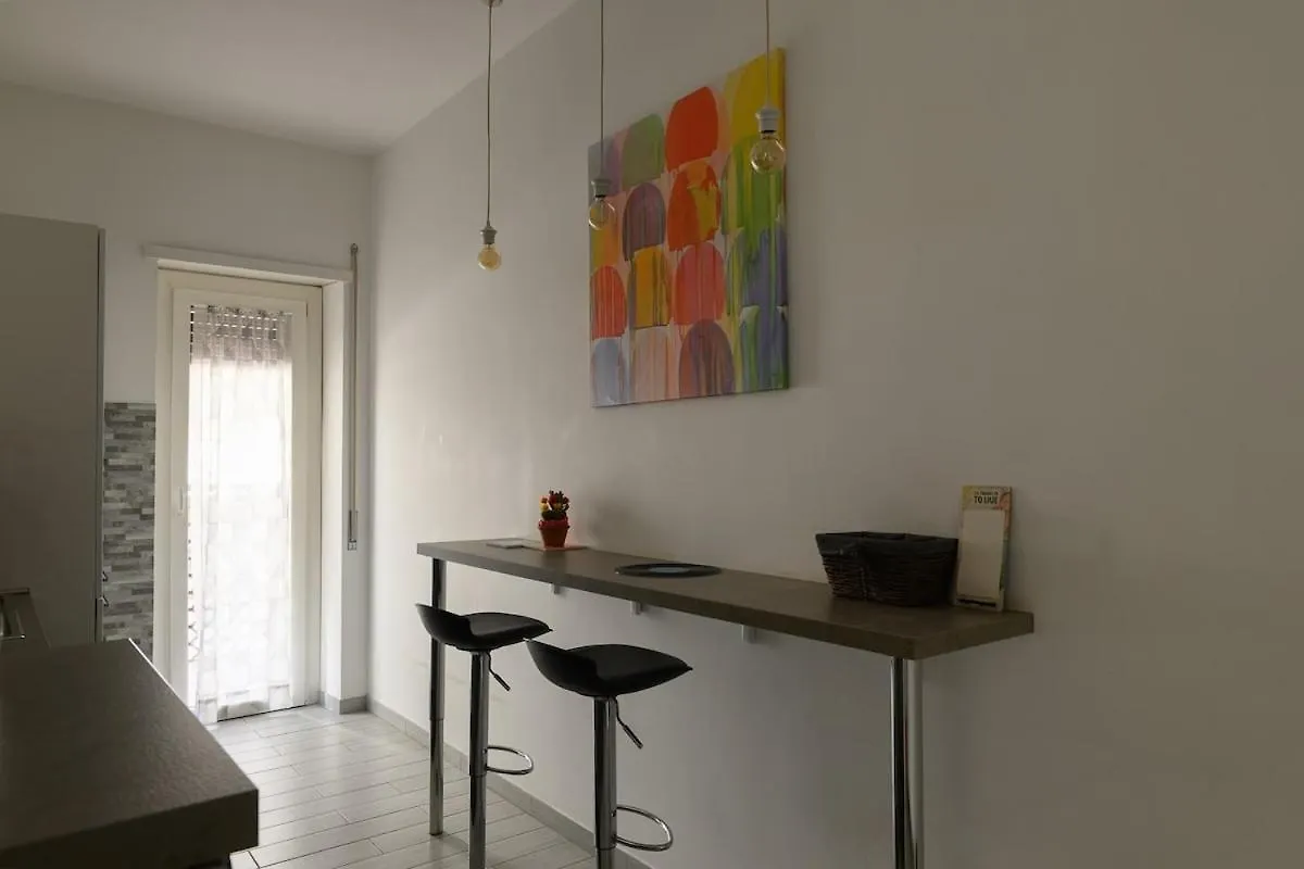 Banksy Inspired Rome Apartment - Colli Albani