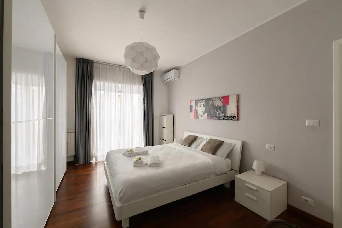 Banksy Inspired Rome Apartment - Colli Albani 0*,